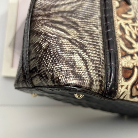 ❌SOLD❌Brahmin Duxbury Gold Bel Canto Satchel - Picture 11 of 14